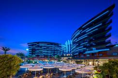 KIRMAN PREMIUM CALYPTUS RESORT-SPA Pools & Beach